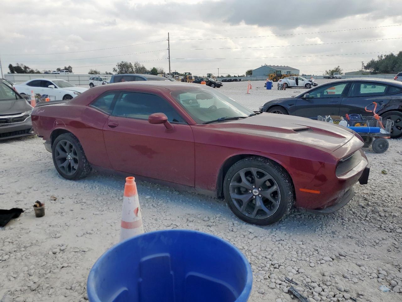 2017 Dodge Challenger Sxt - Image 4