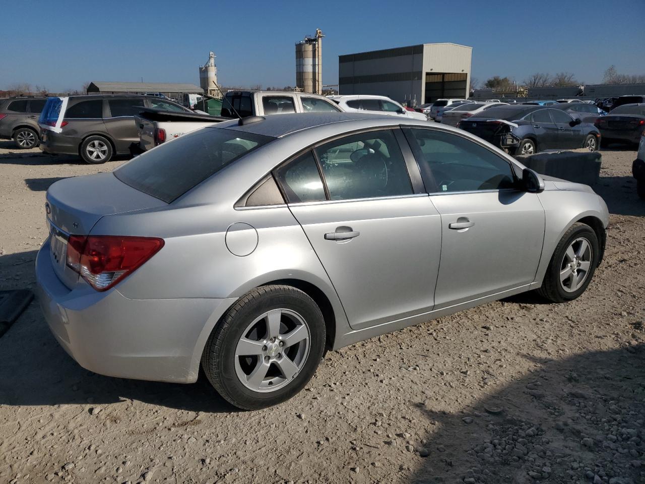 2016 Chevrolet Cruze Limited Lt - Image 3