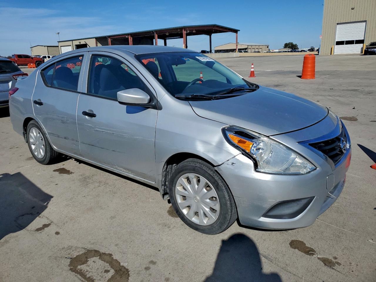 2017 Nissan Versa S - Фото 7
