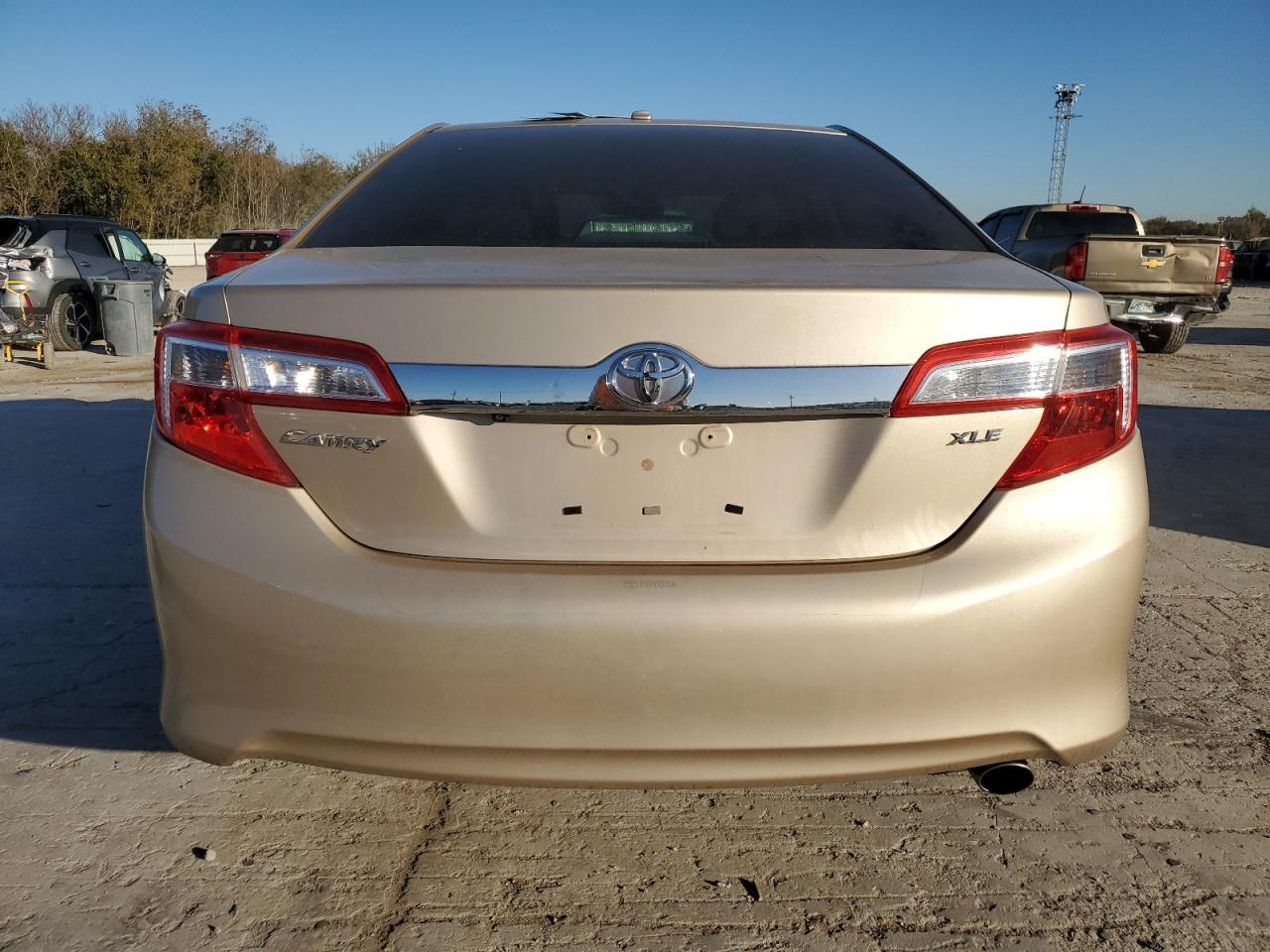 2012 Toyota Camry Base - Фото 6