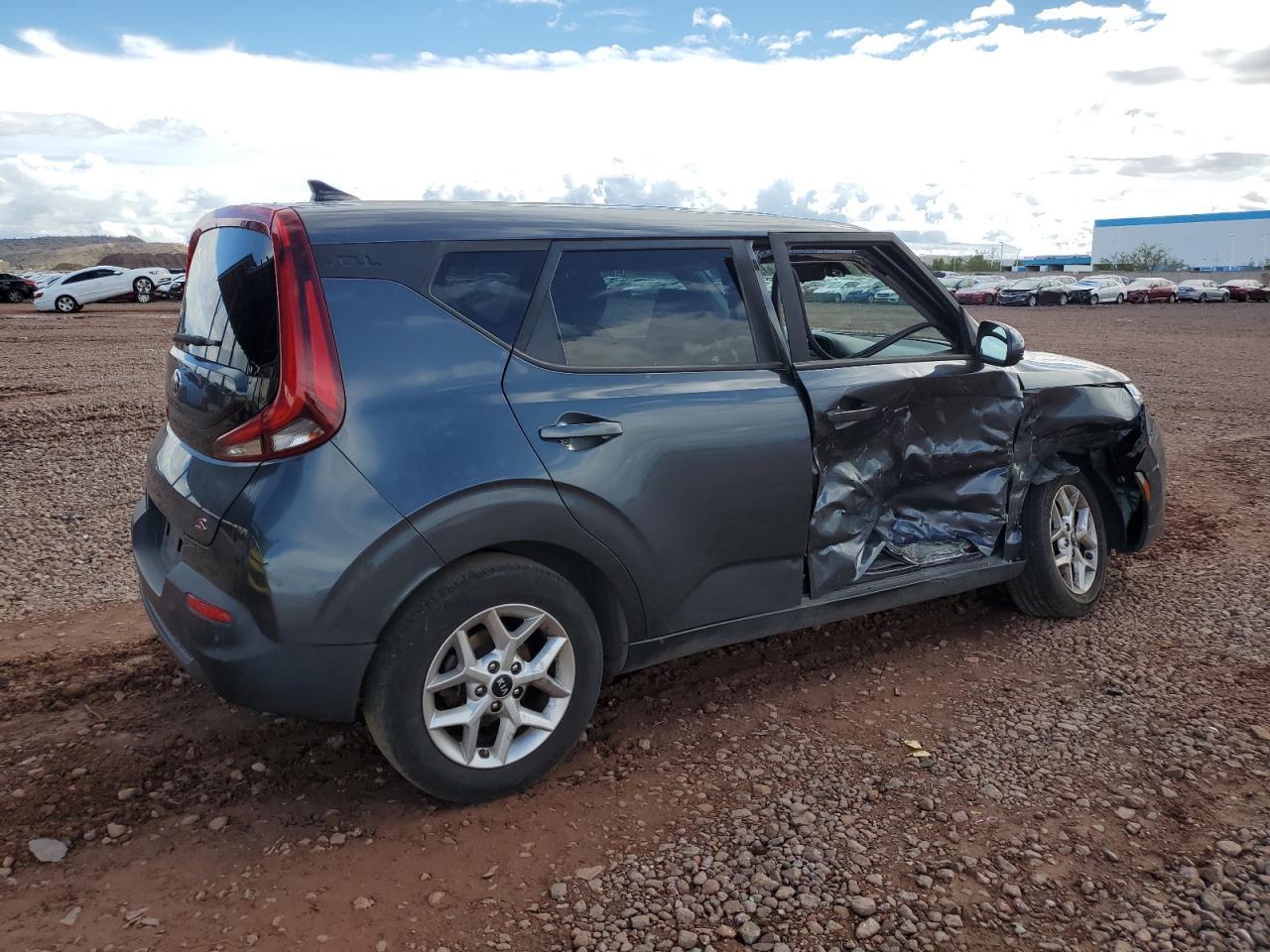 2021 Kia Soul Lx - Image 3