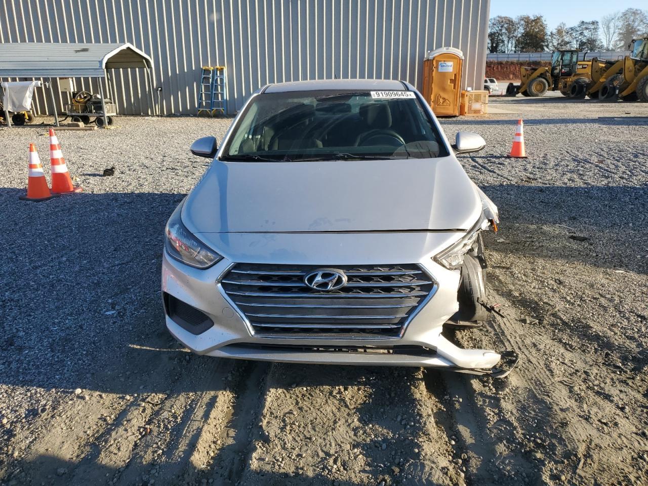 2019 Hyundai Accent Se - Фото 5