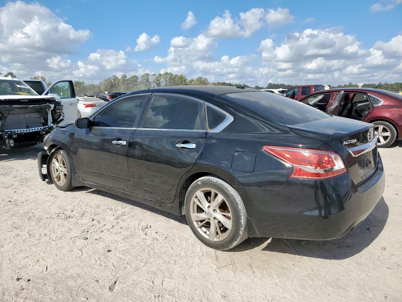 2013 Nissan Altima 2.5 - Фото 2