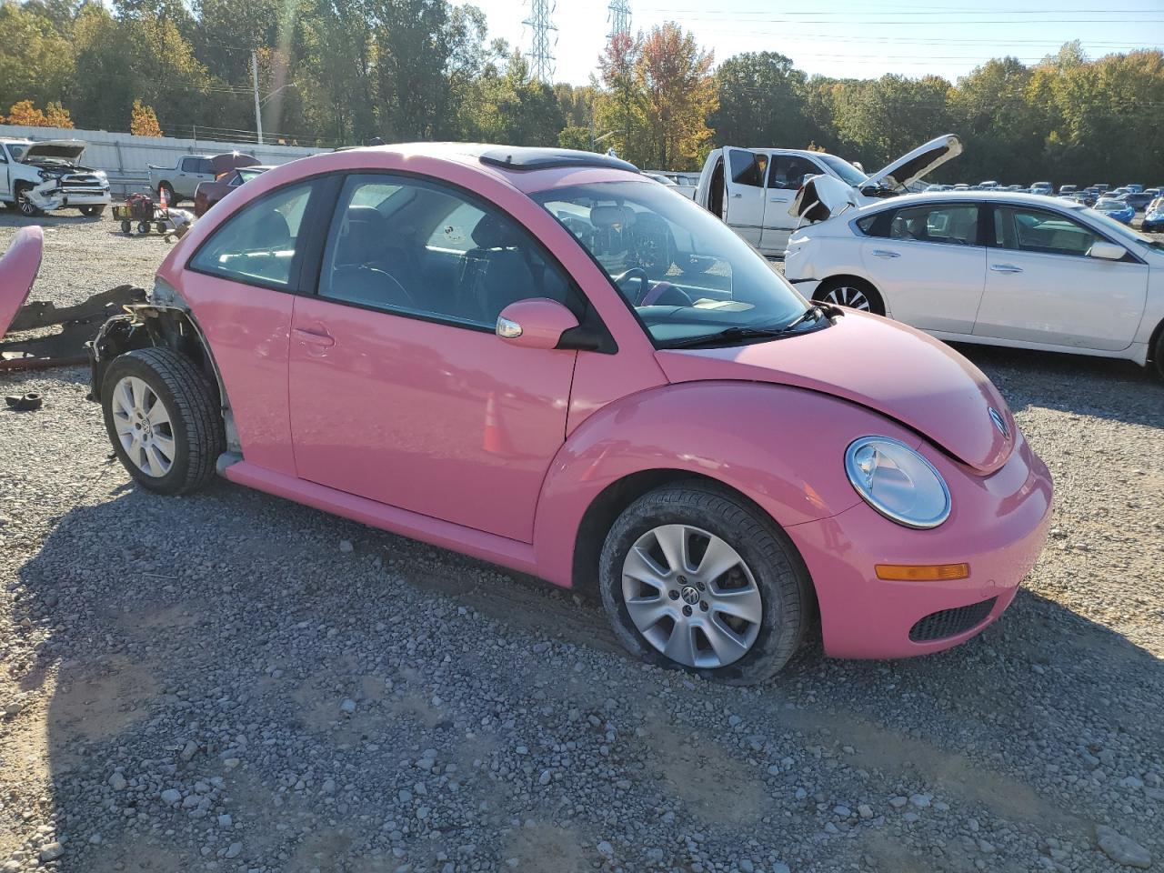 2009 Volkswagen New Beetle S - Фото 4