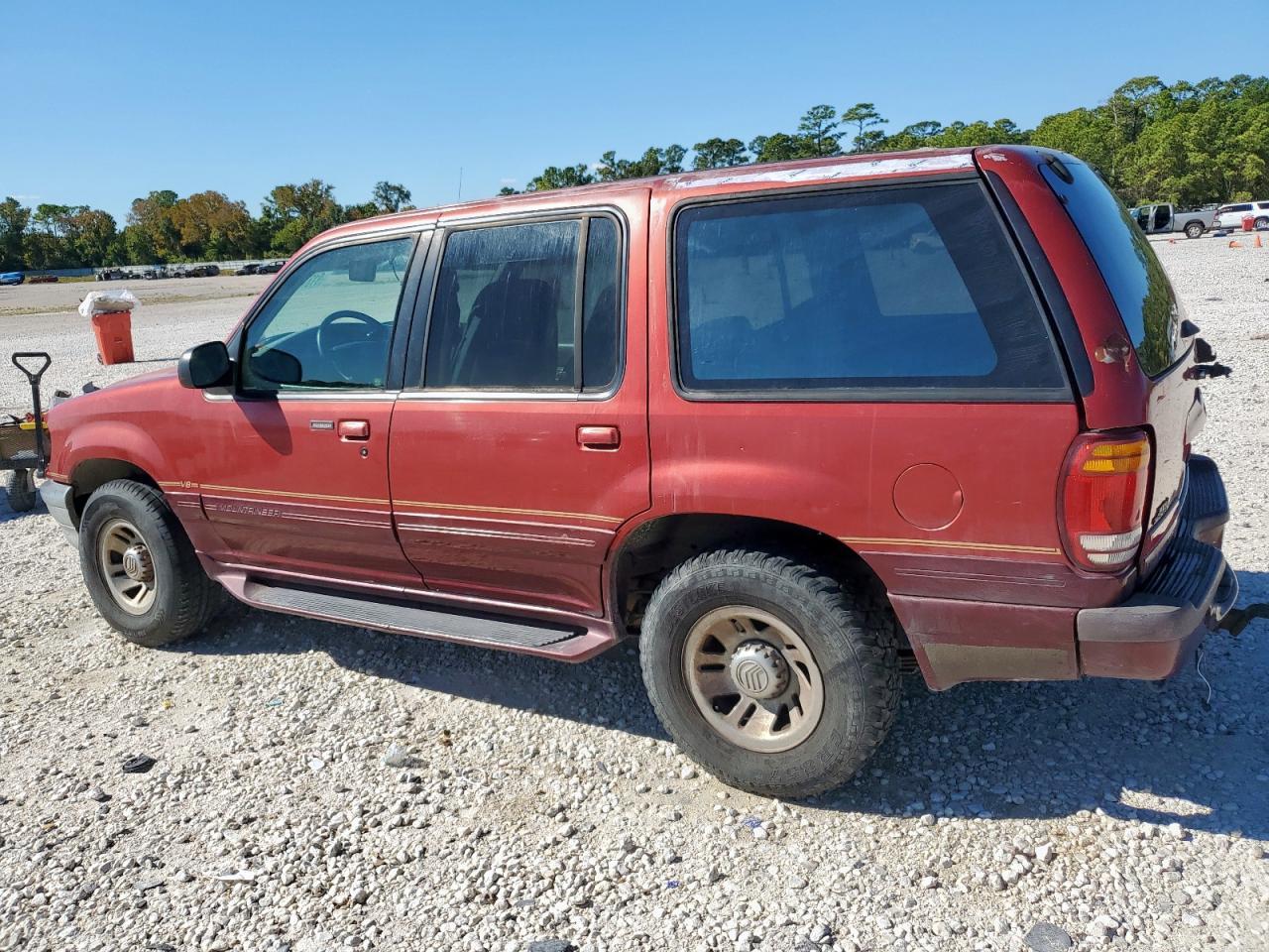 1998 Mercury Mountaineer - Image 2