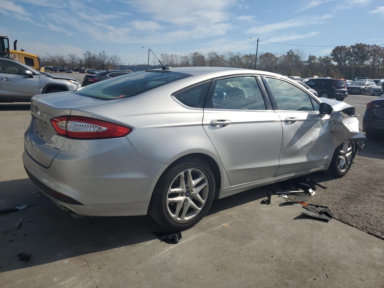2016 Ford Fusion Se - Фото 3