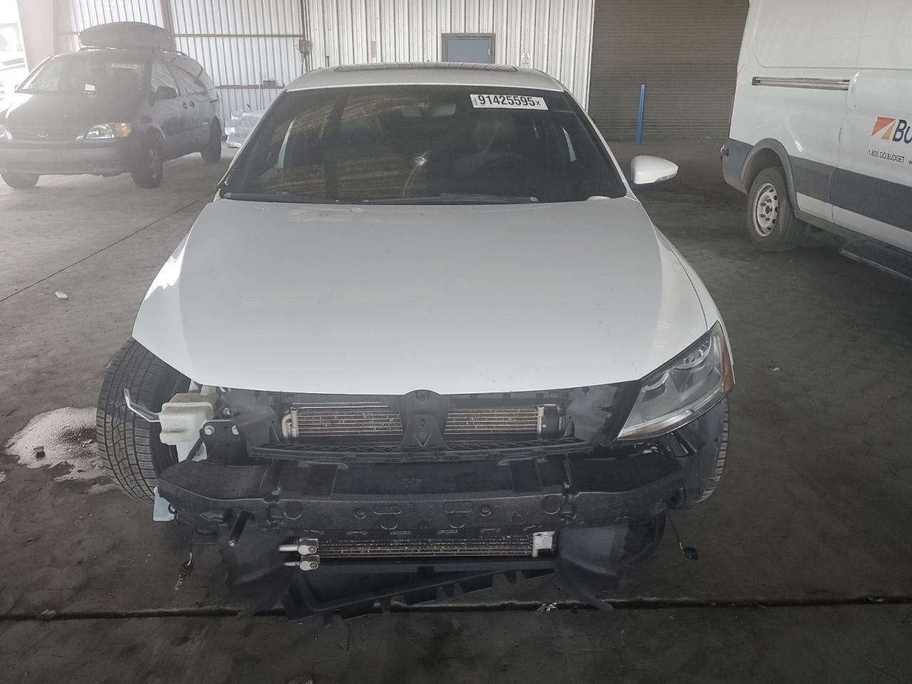 2017 Volkswagen Jetta Gli - Image 5