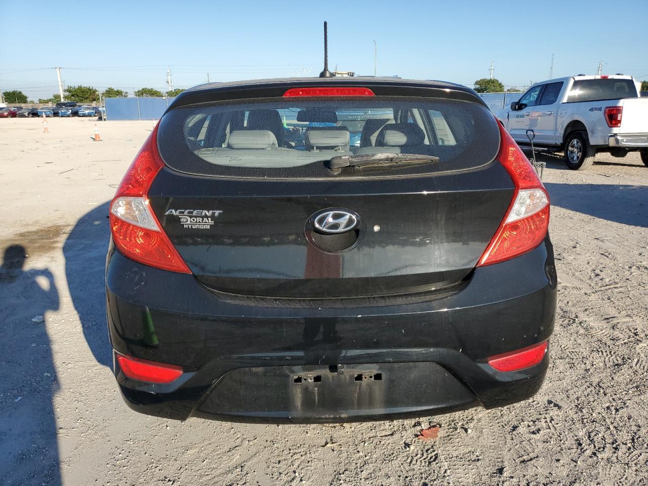2016 Hyundai Accent Se - Фото 6