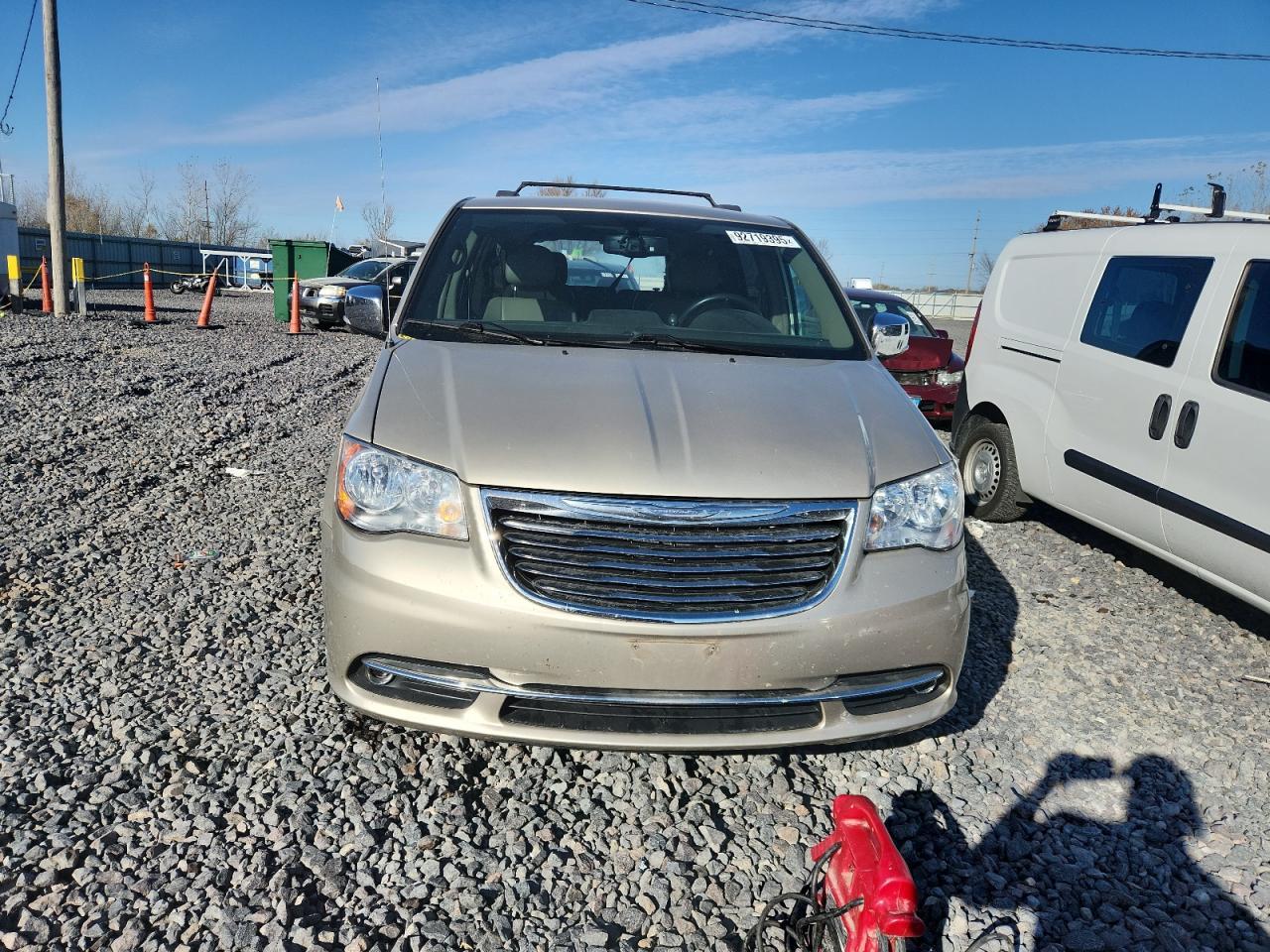 2014 Chrysler Town & Country Touring L - Фото 5