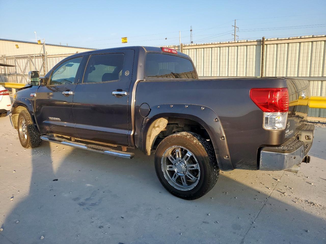 2012 Toyota Tundra Crewmax Sr5 - Image 2