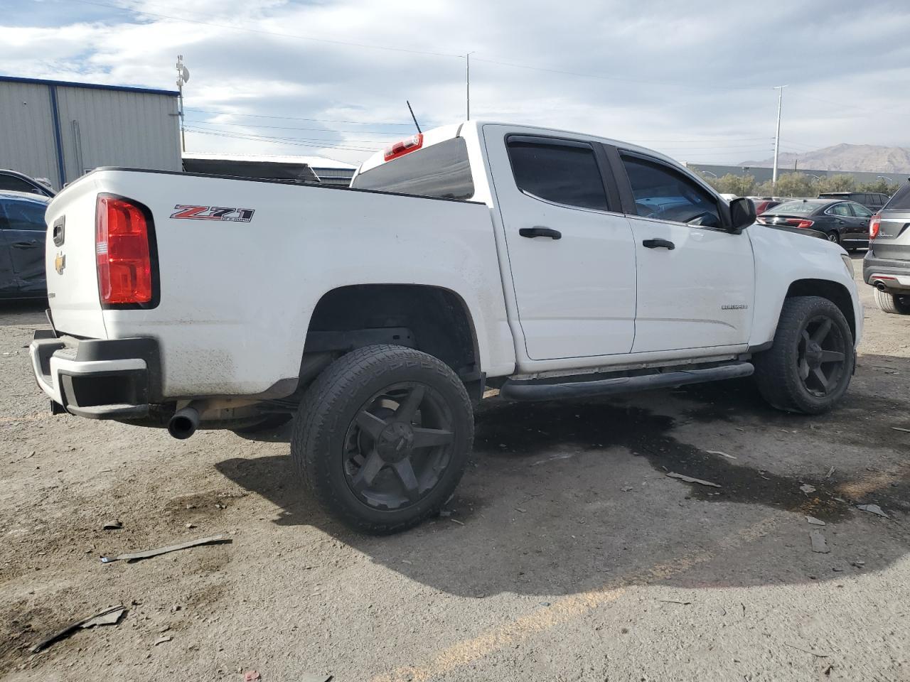 2017 Chevrolet Colorado - Фото 3