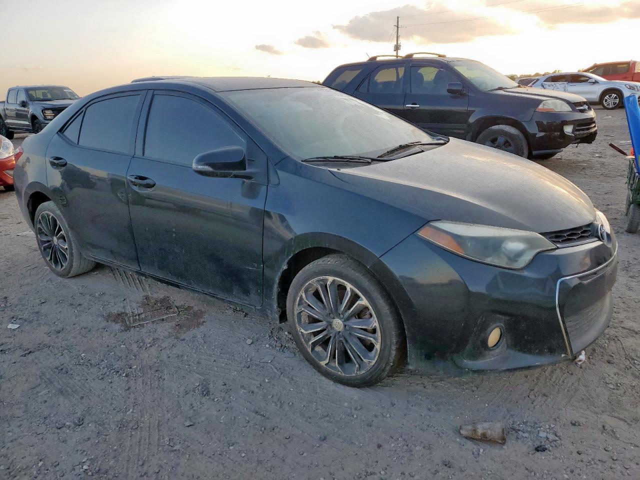 2015 Toyota Corolla L - Фото 4