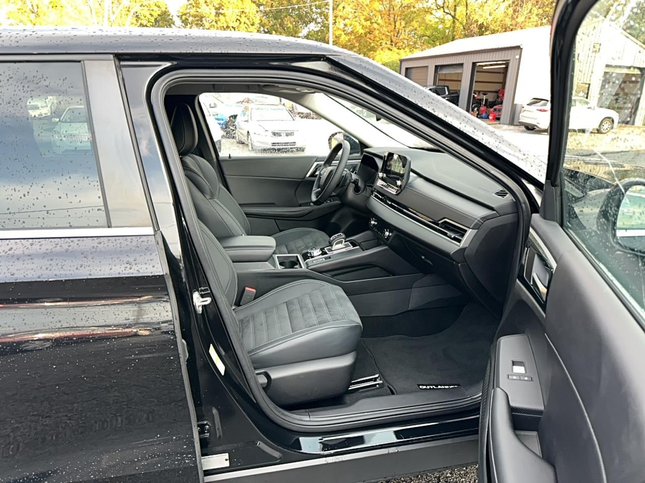 2023 Mitsubishi Outlander Se - Фото 5