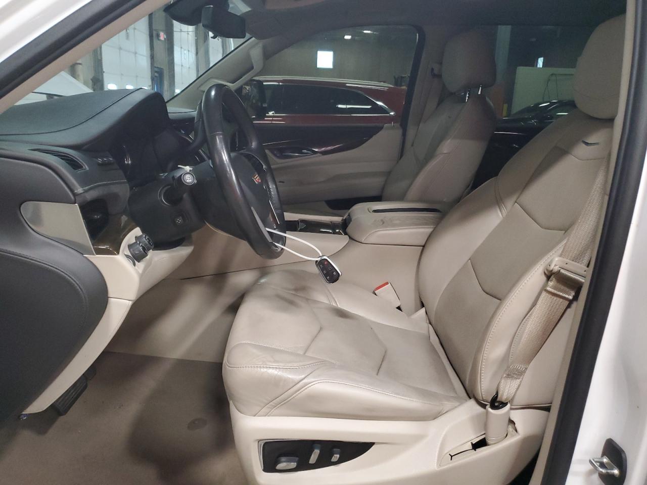 2020 Cadillac Escalade Esv Premium Luxury - Image 7