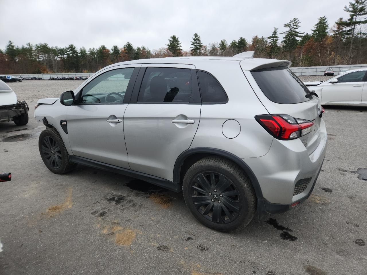 2022 Mitsubishi Outlander Sport Es - Фото 2
