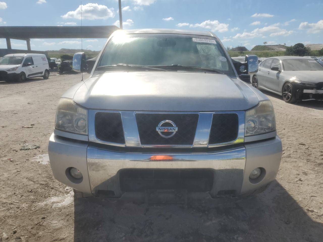 2004 Nissan Titan Xe - Image 5
