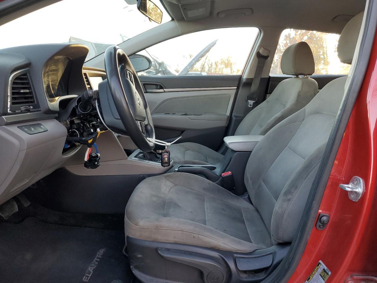 2018 Hyundai Elantra - Фото 7