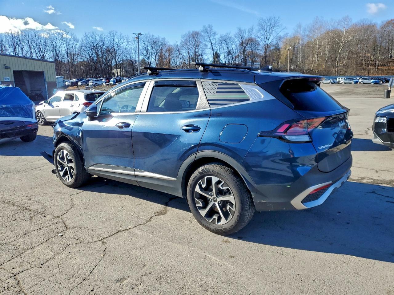 2023 Kia Sportage Ex - Image 2