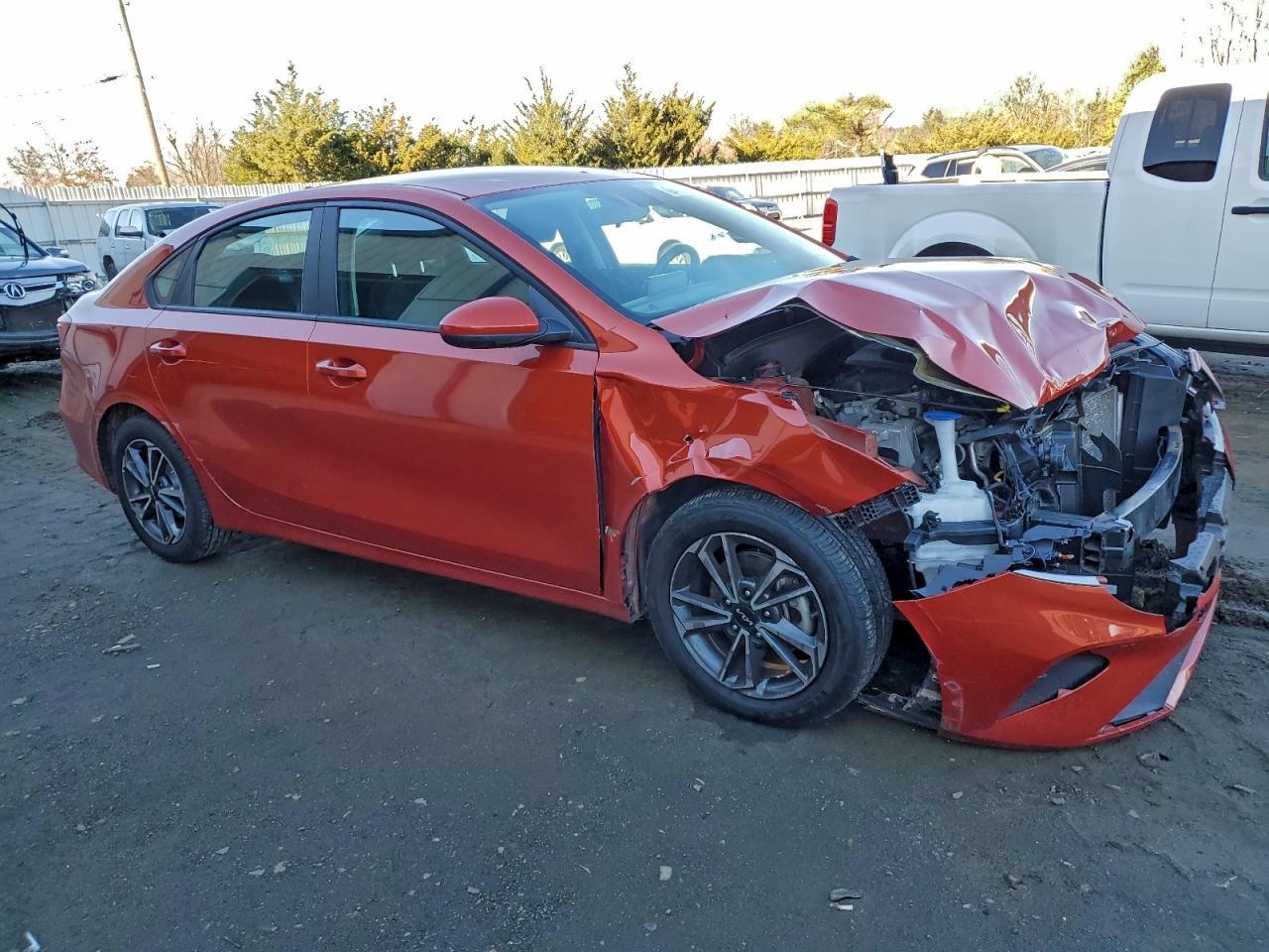 2022 Kia Forte Fe - Image 4