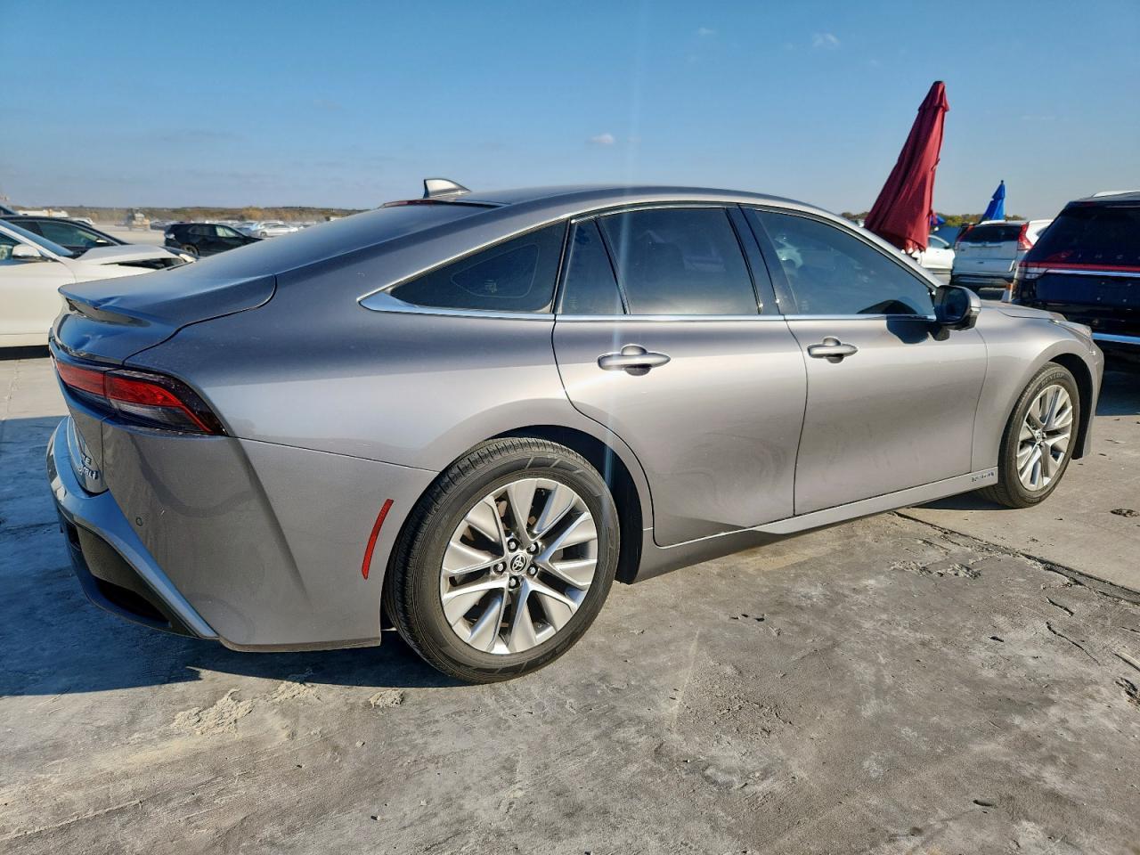 2023 Toyota Mirai Xle - Фото 3