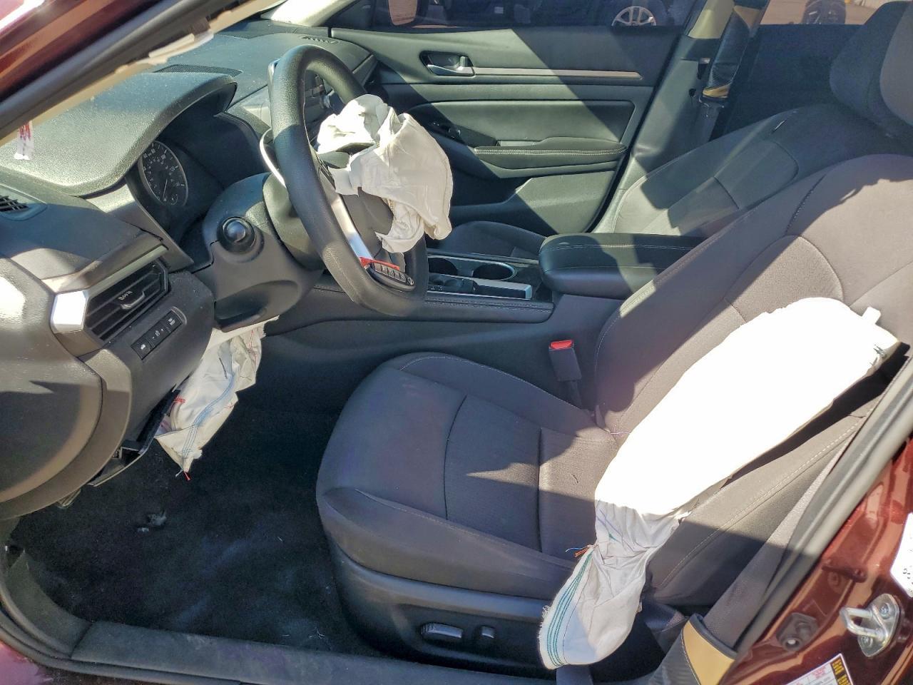 2023 Nissan Altima Sv - Image 7