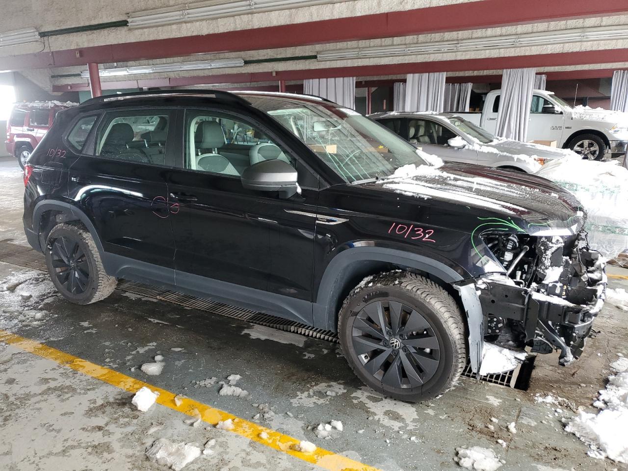 2022 Volkswagen Taos S - Фото 4