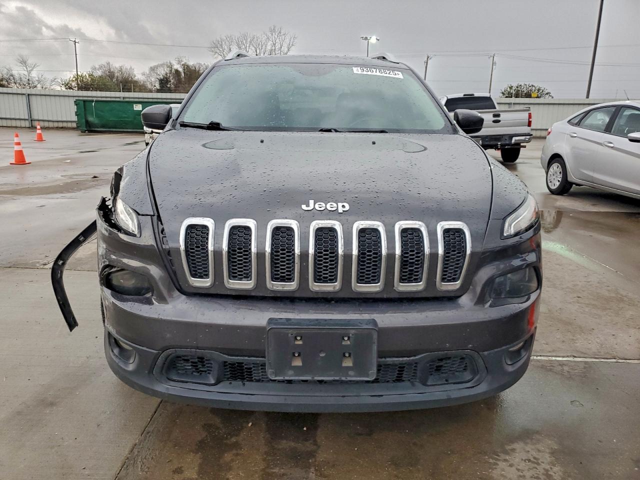 2016 Jeep Cherokee Latitude - Image 5