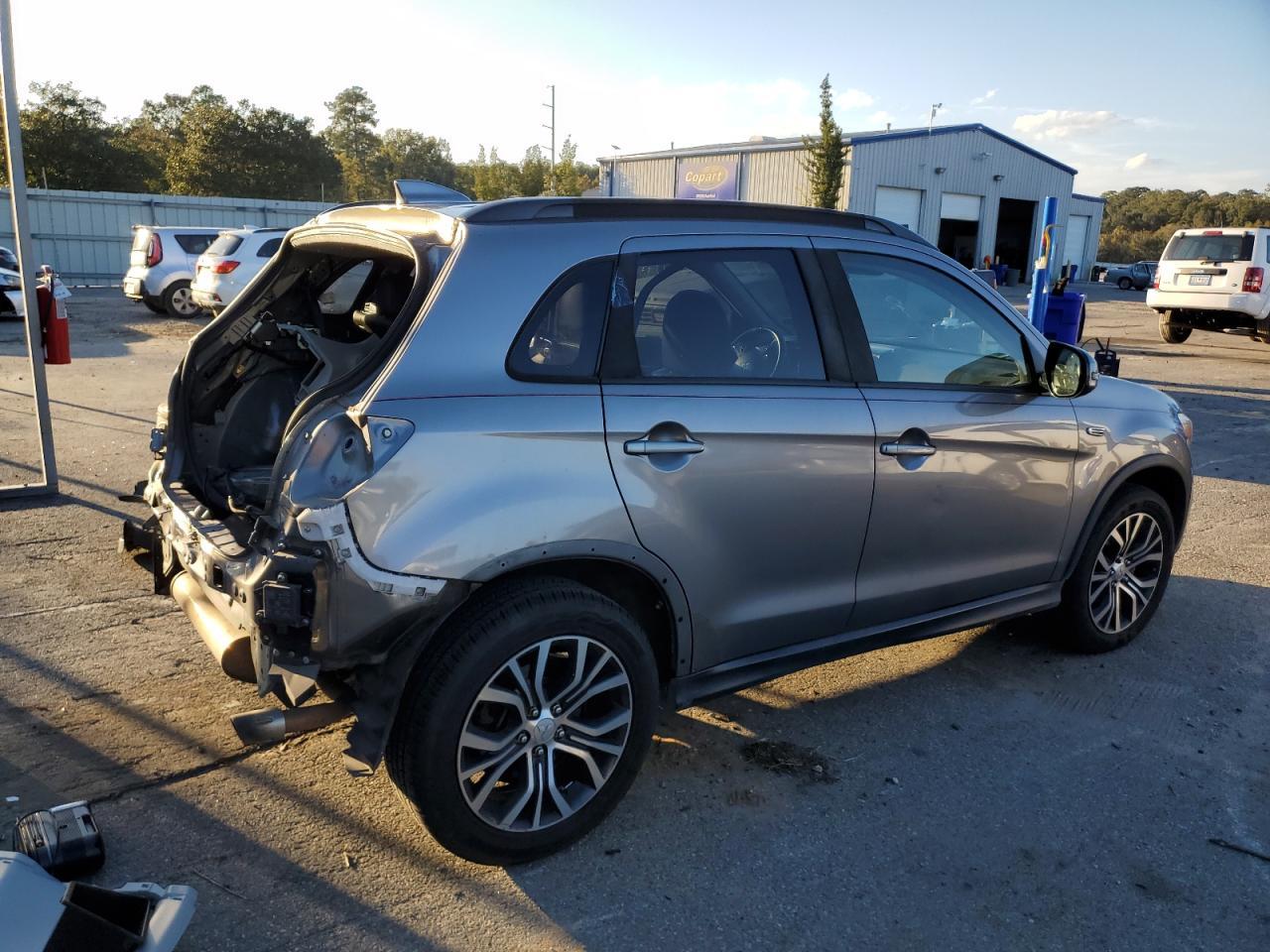 2019 Mitsubishi Outlander Sport Se - Фото 3