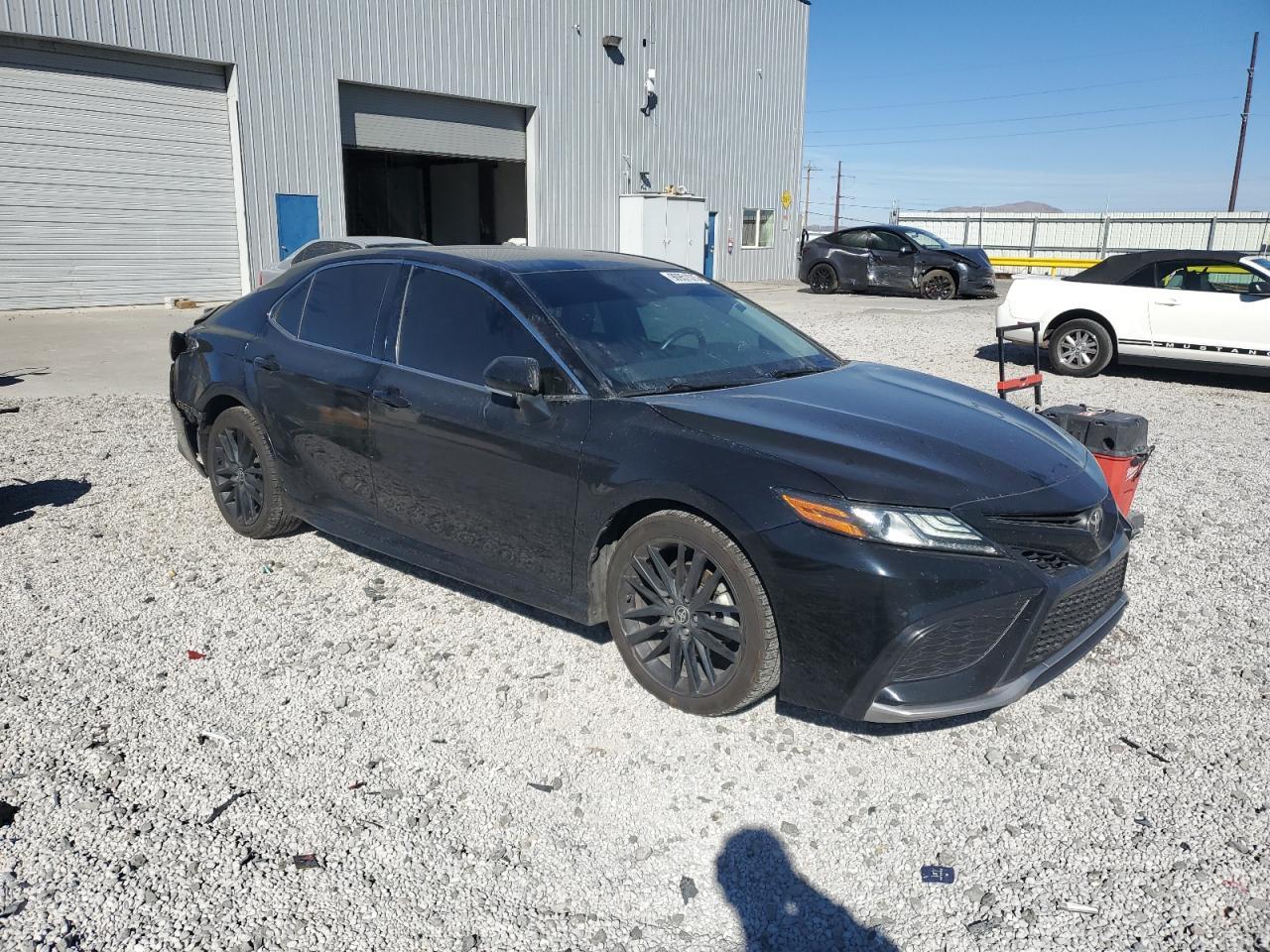 2022 Toyota Camry Xse - Фото 4