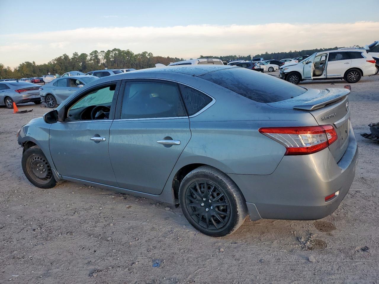 2014 Nissan Sentra S - Image 2