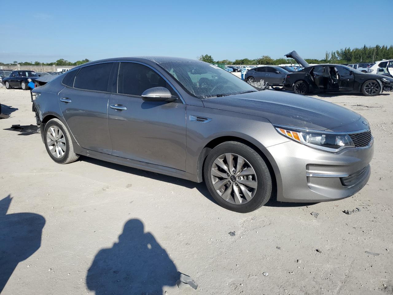 2018 Kia Optima Lx - Image 4