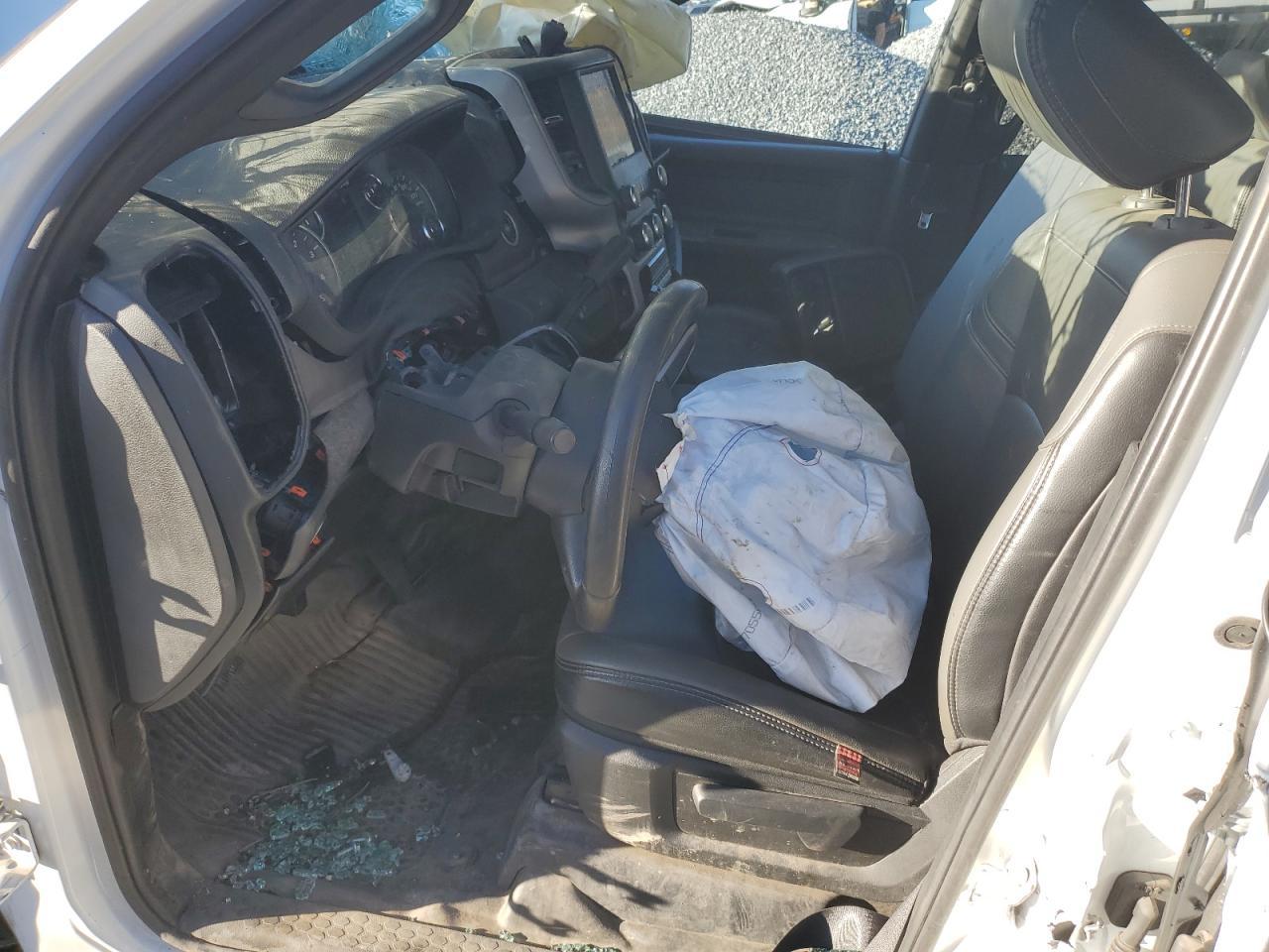 2024 Ram 3500 Utility / Service Truck - Фото 7