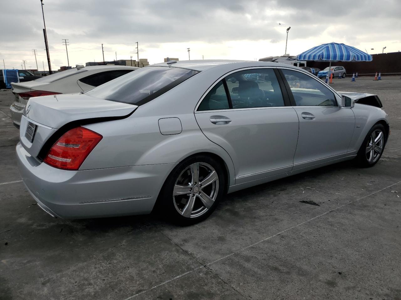 2012 Mercedes-Benz S 550 - Image 3