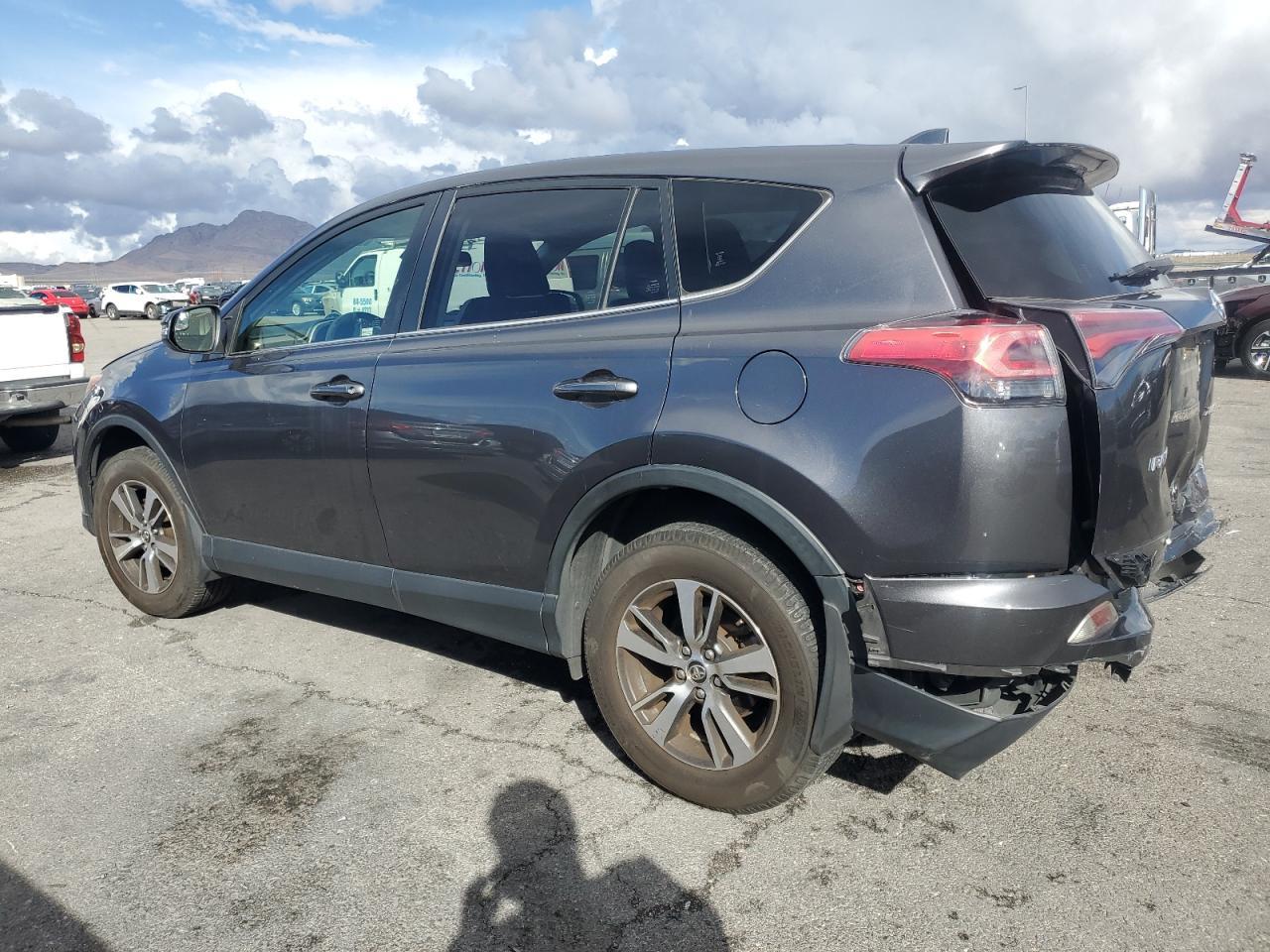 2018 Toyota Rav4 Adventure - Фото 2