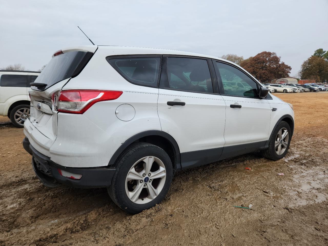 2016 Ford Escape S - Фото 3