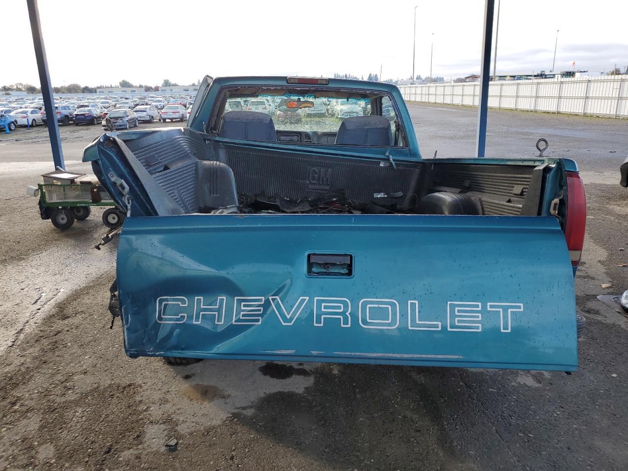 1997 Chevrolet Gmt-400 C1500 - Image 6