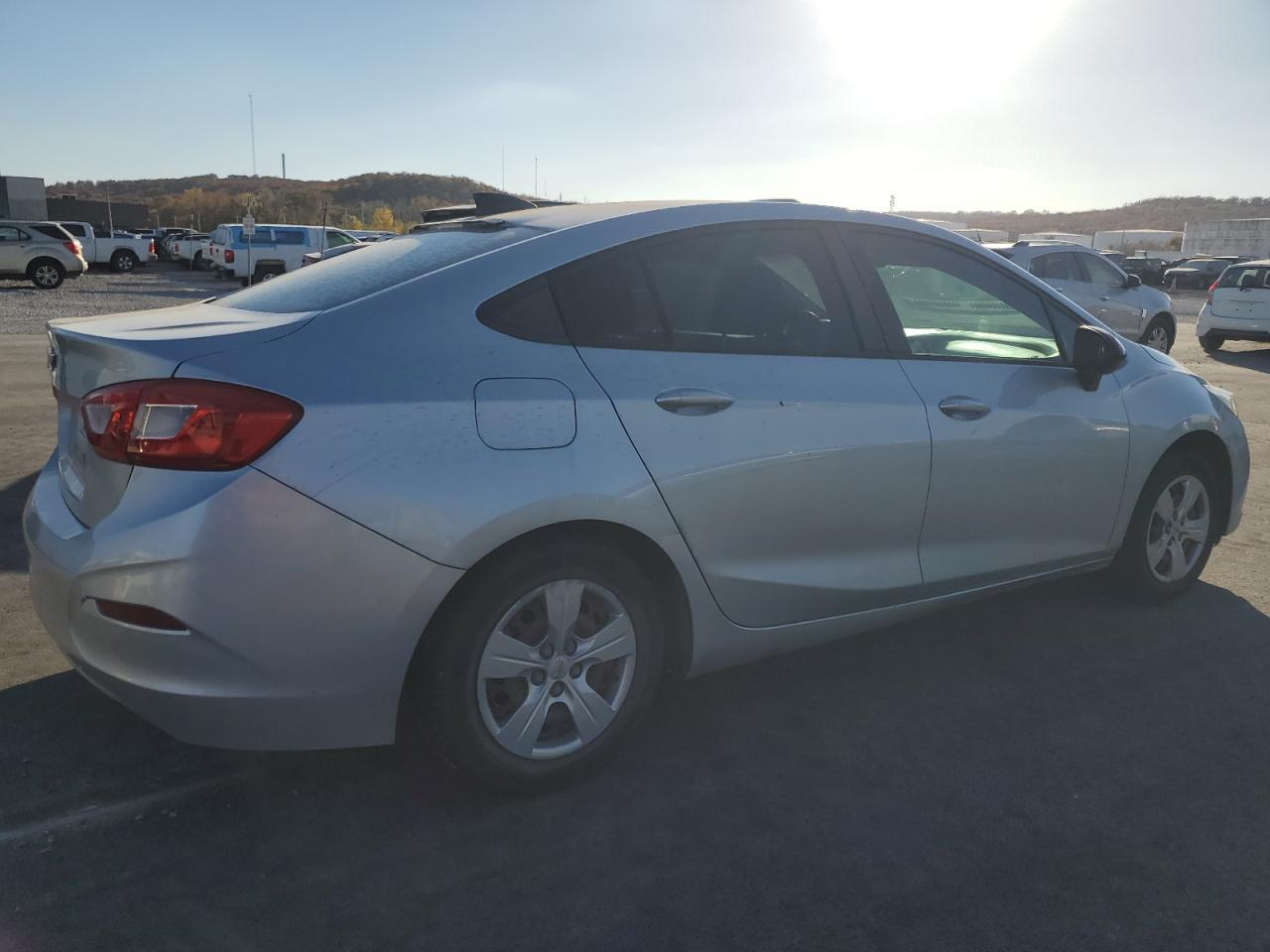 2017 Chevrolet Cruze Ls - Фото 3