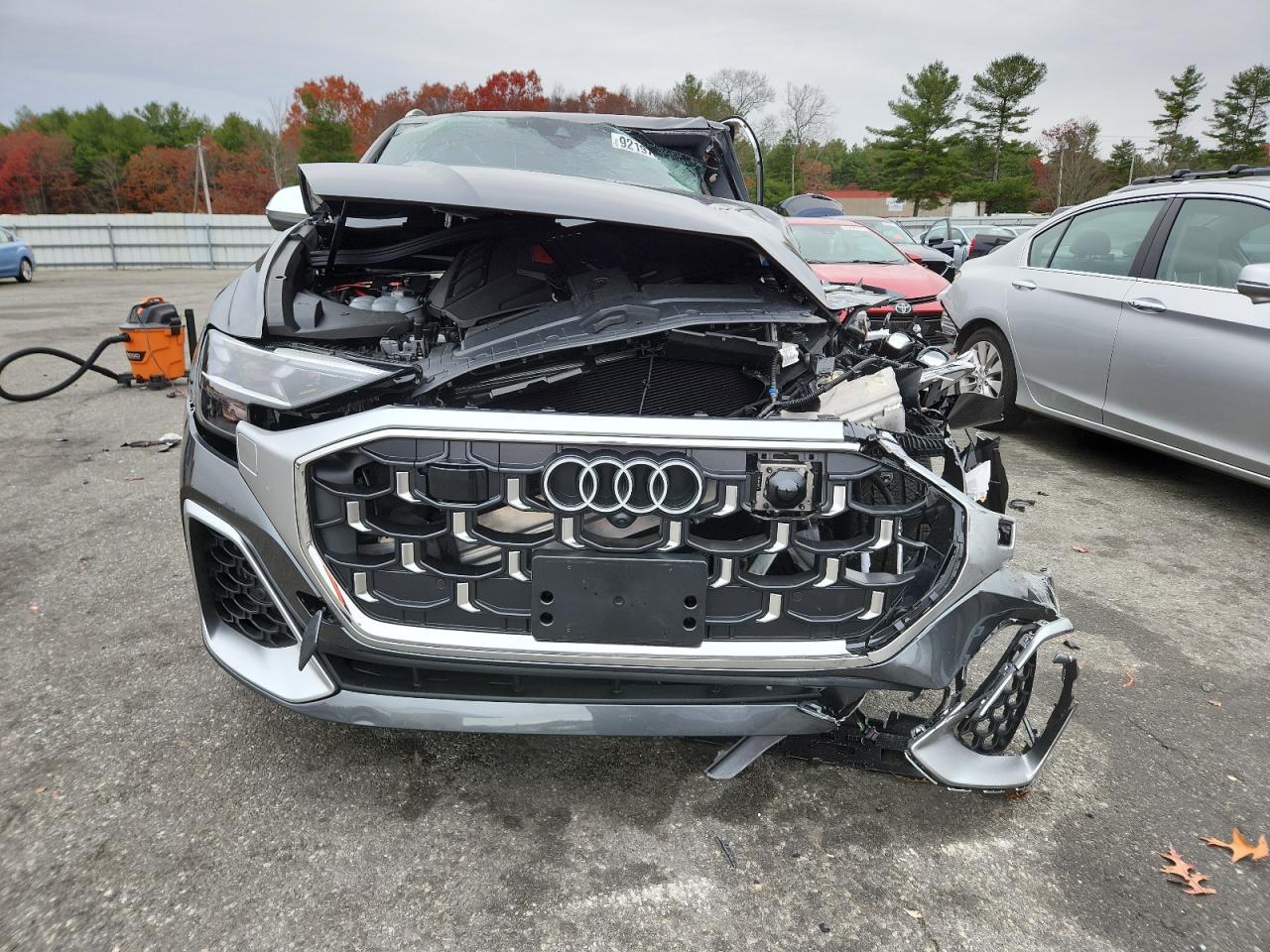 2025 Audi Sq8 Prestige - Image 5