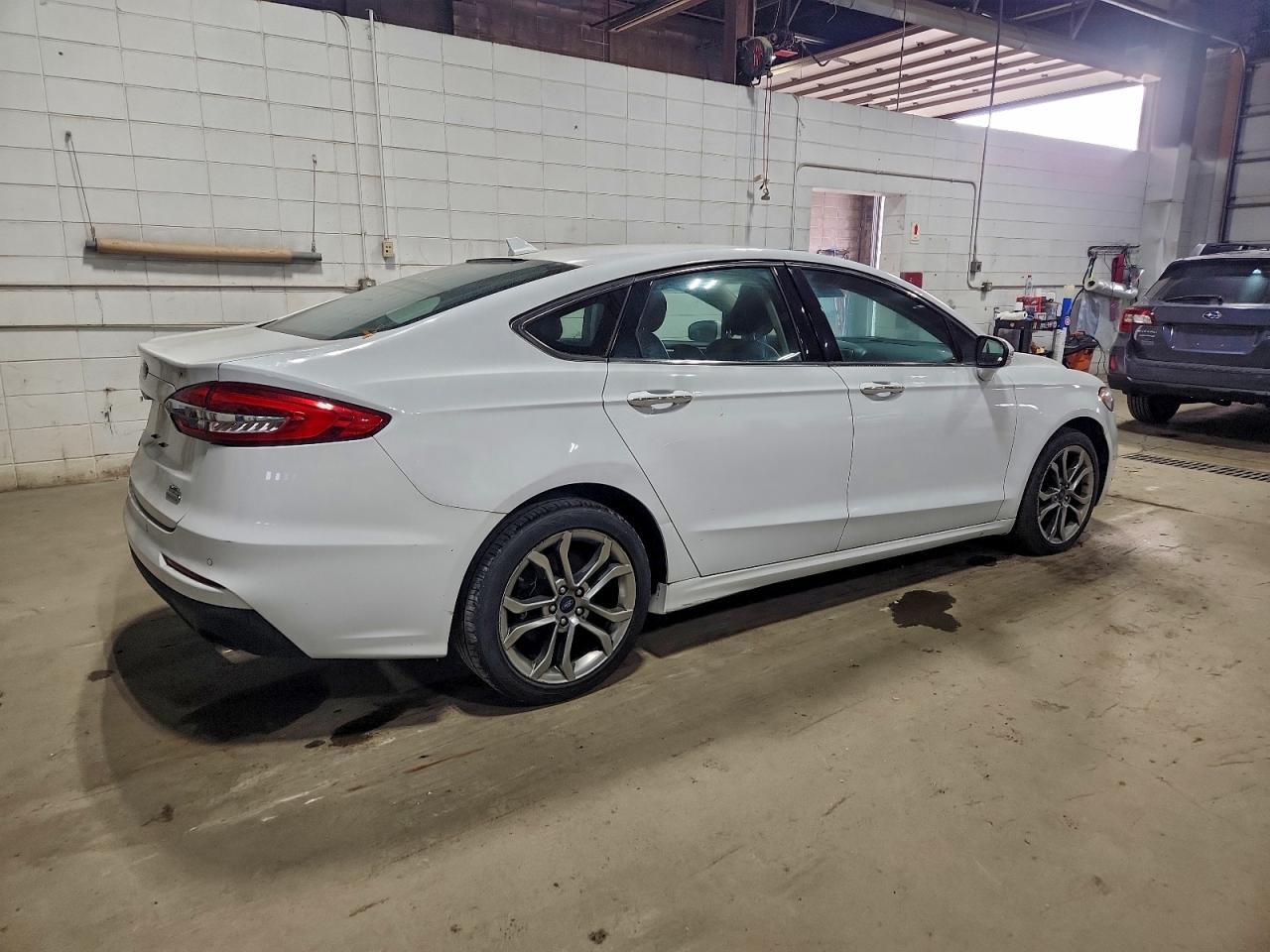 2019 Ford Fusion Sel - Фото 3