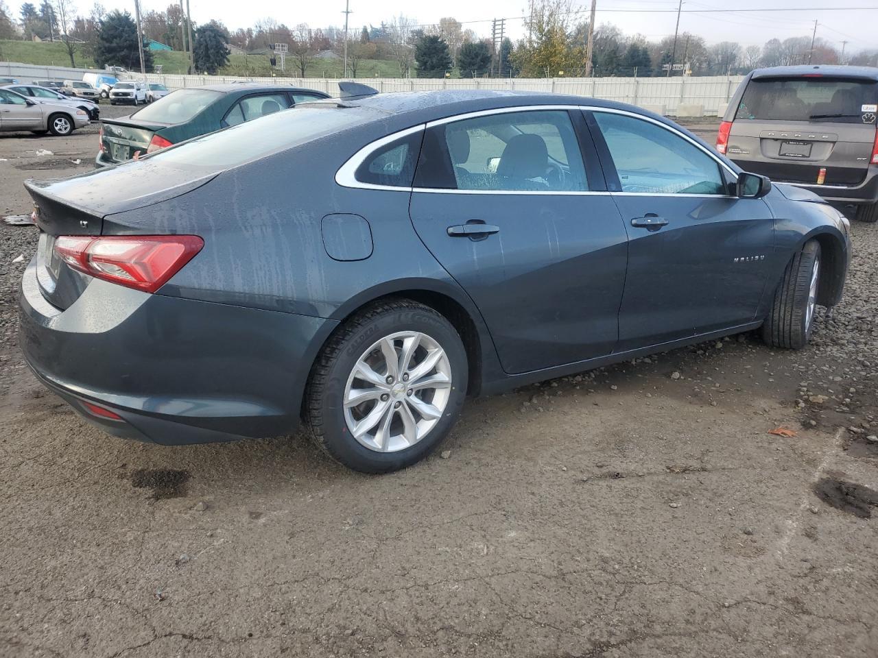 2020 Chevrolet Malibu Lt - Image 3