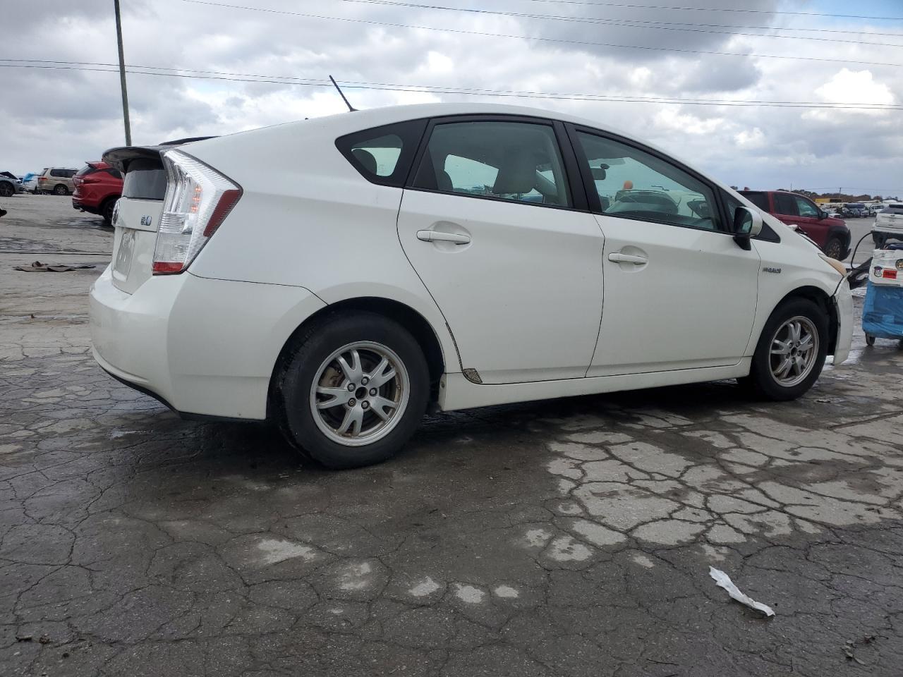2010 Toyota Prius - Фото 3