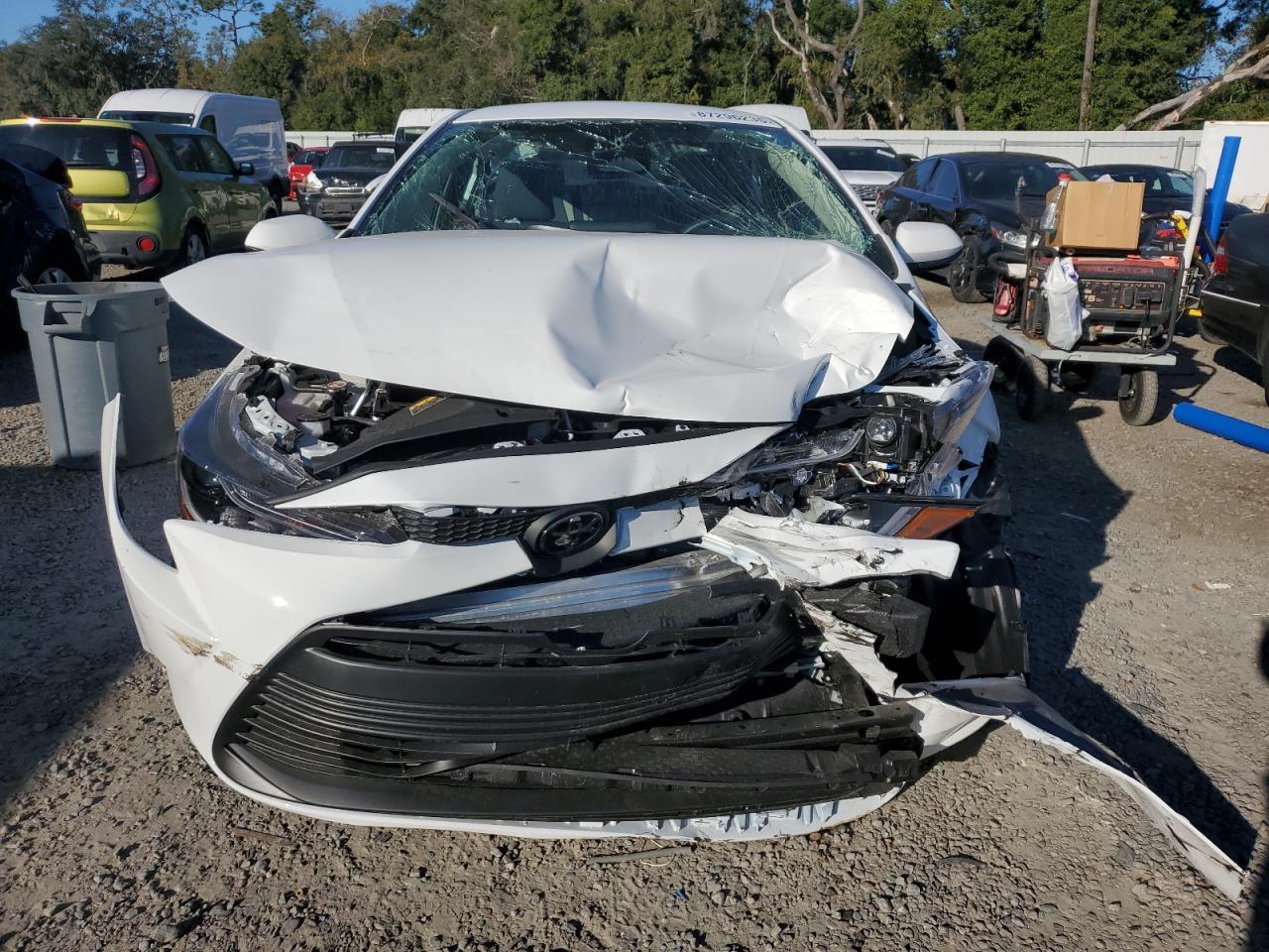 2025 Toyota Corolla Le - Фото 5