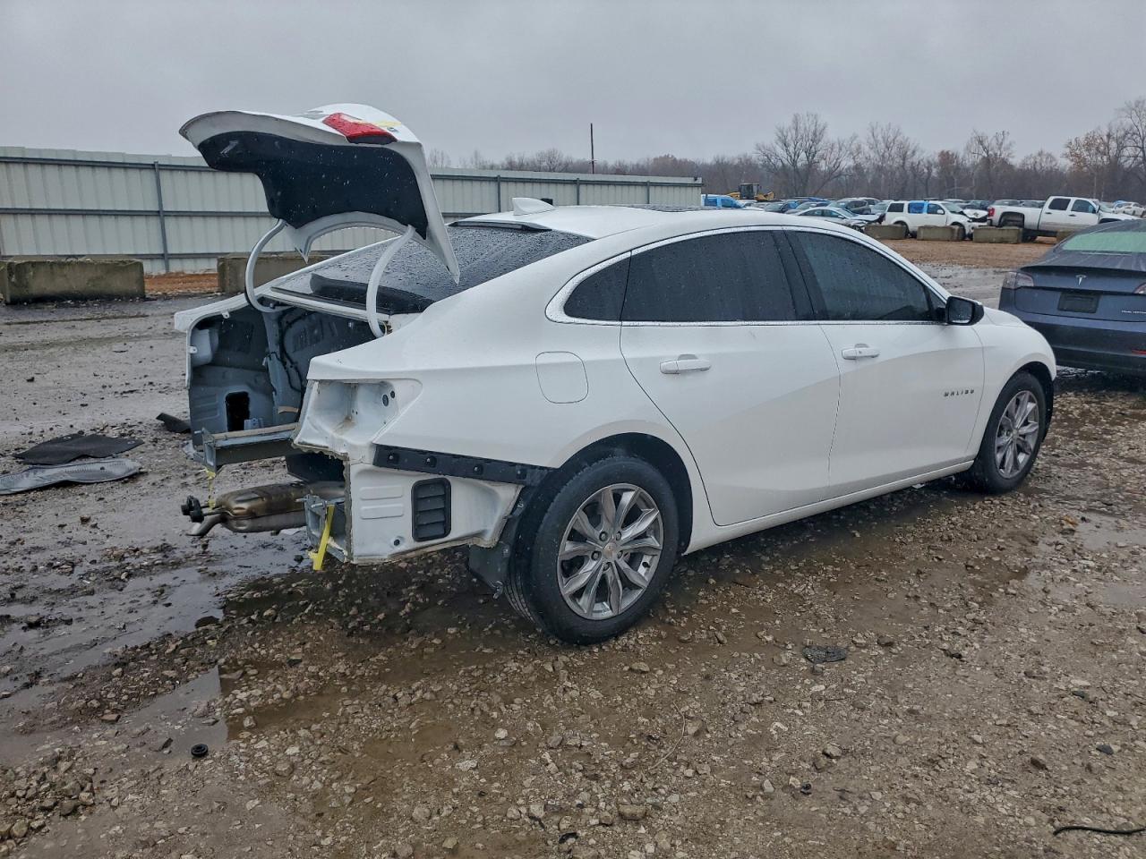 2024 Chevrolet Malibu Lt - Фото 3
