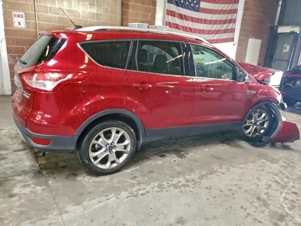 2016 Ford Escape Titanium - Фото 3