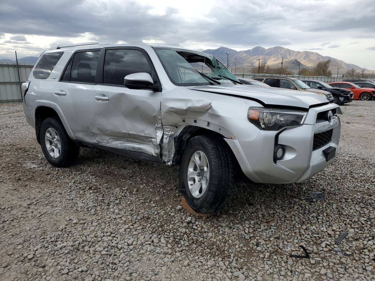 2018 Toyota 4Runner Sr5 - Фото 4