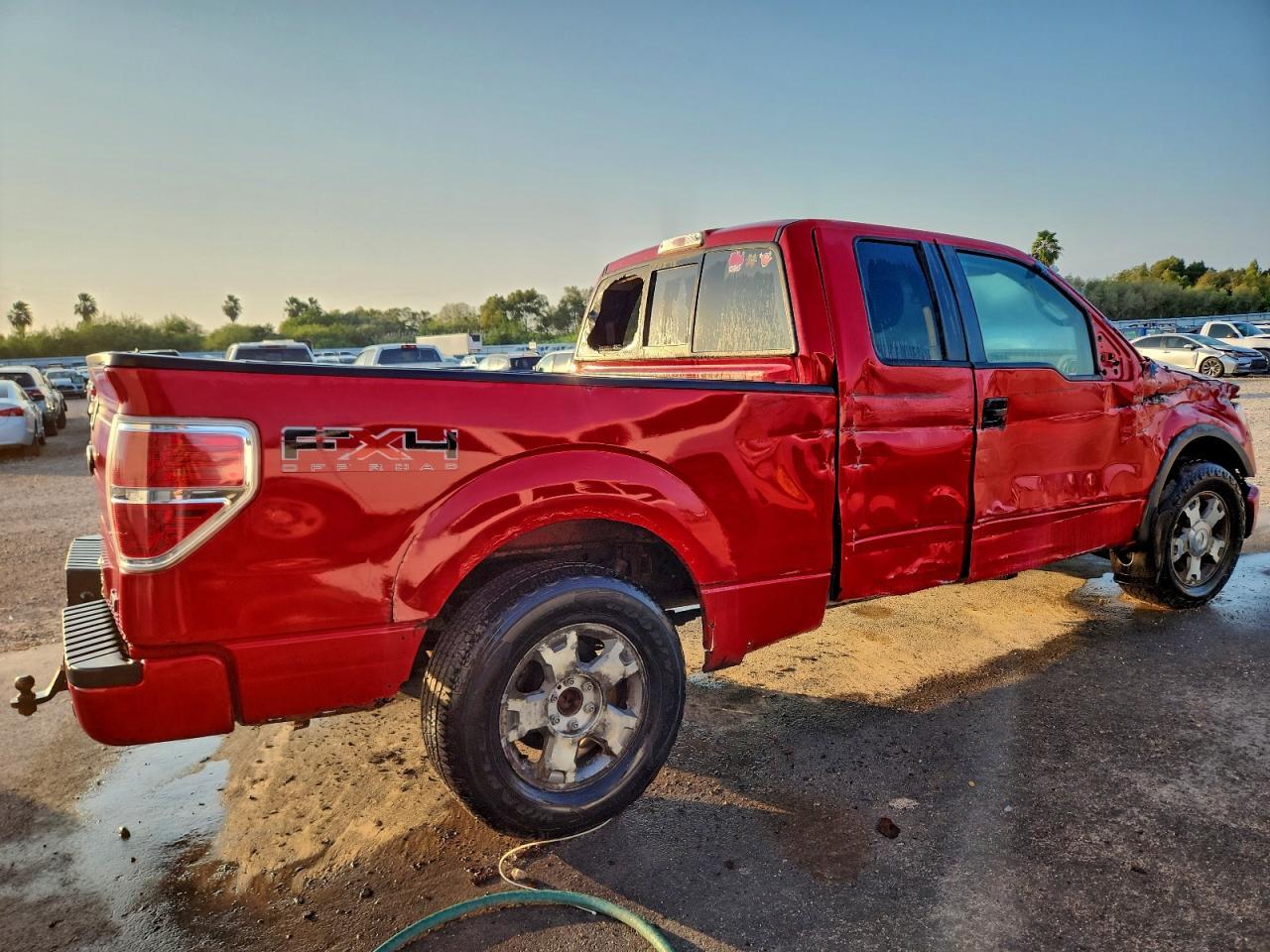 2010 Ford F150 Super Cab - Фото 3