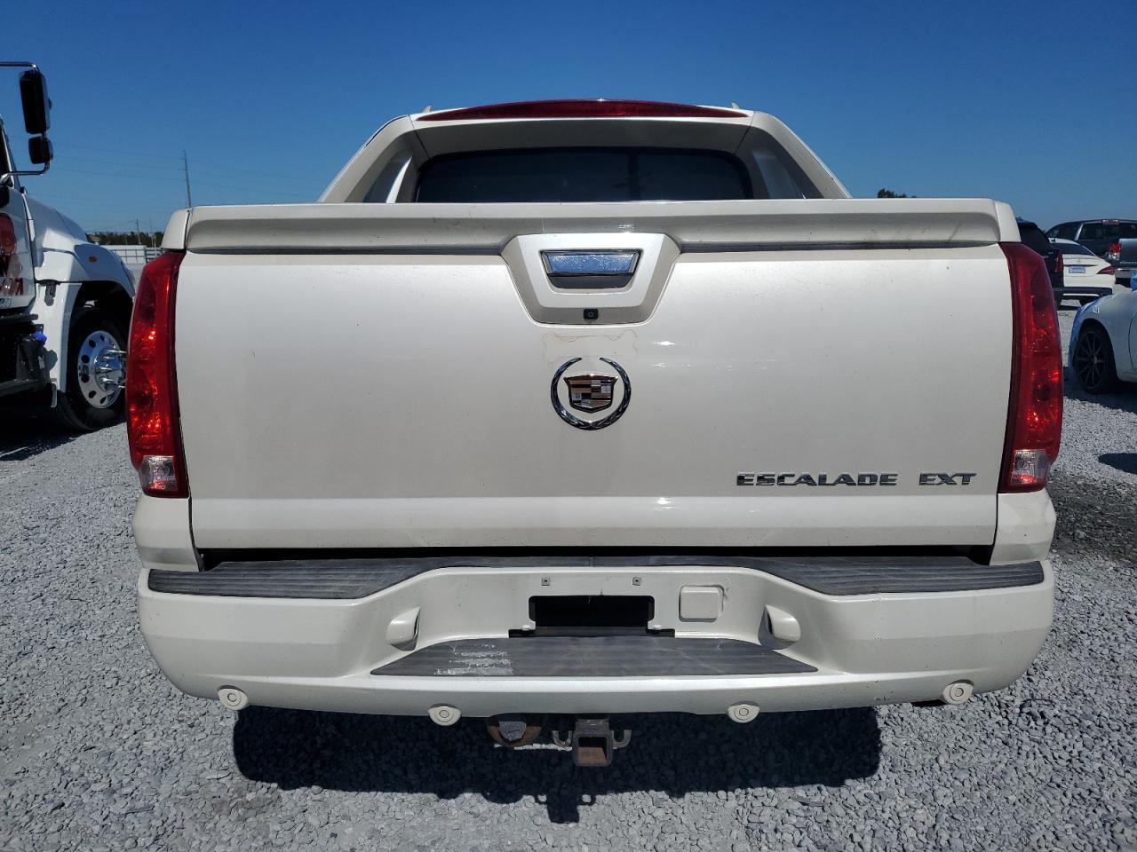 2007 Cadillac Escalade Ext - Image 6