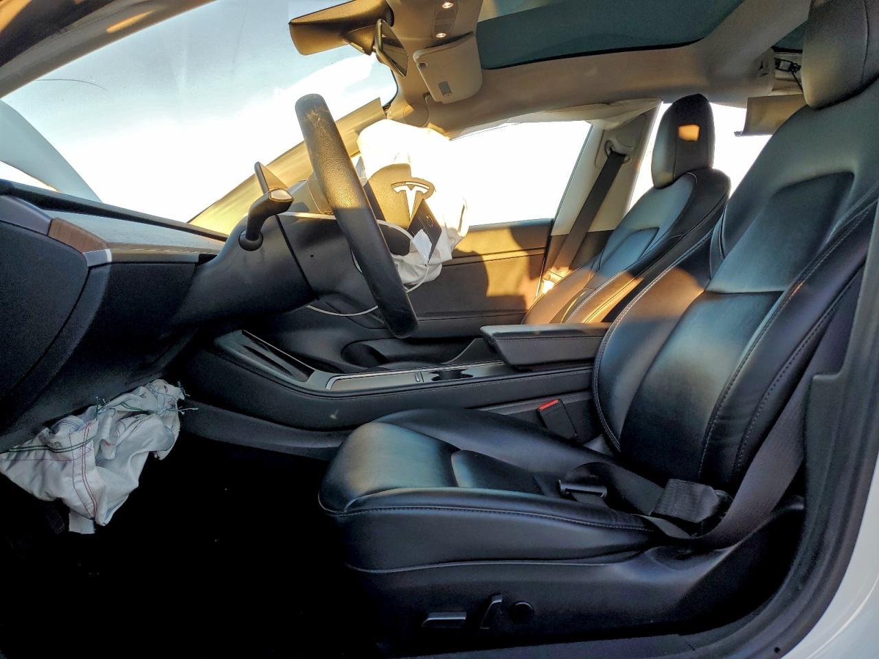 2021 Tesla Model 3 - Фото 7