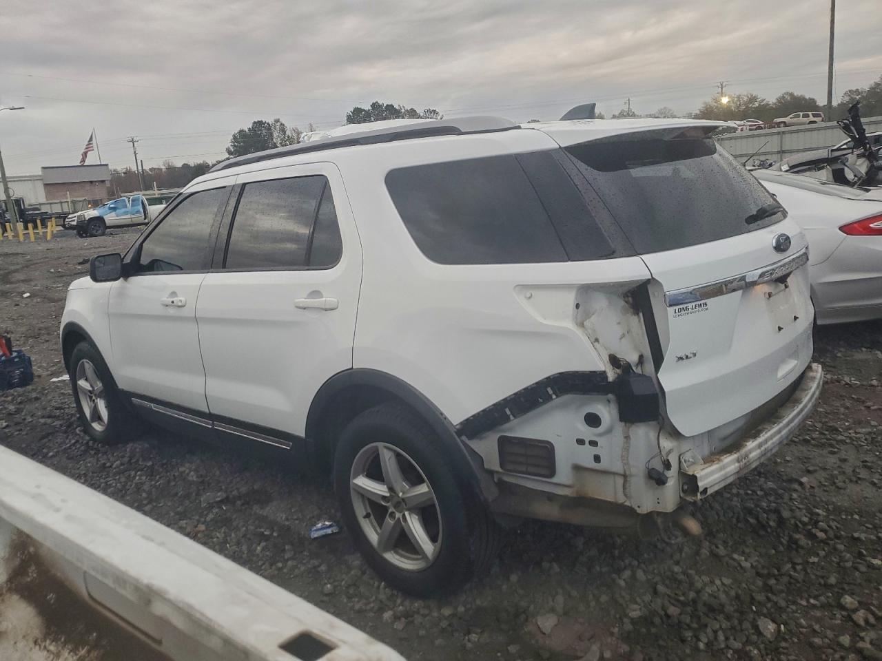 2019 Ford Explorer Xlt - Фото 2