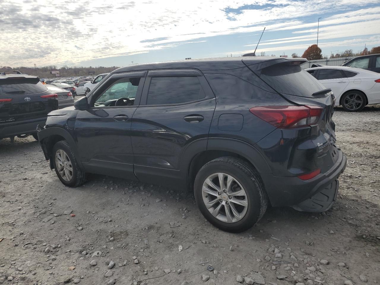 2021 Chevrolet Trailblazer Ls - Фото 2
